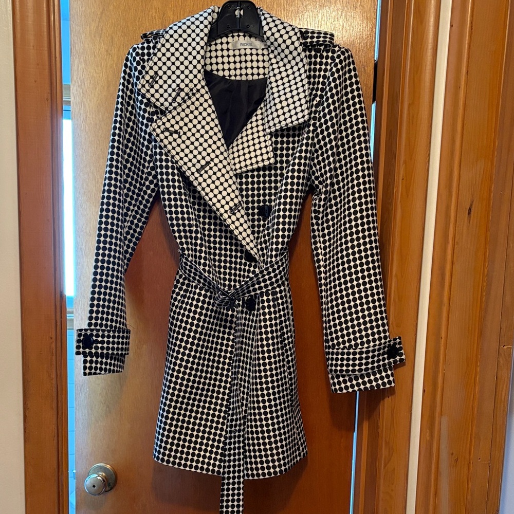 Elegant Black & White Women's Trench Coat